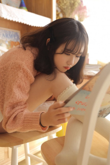 女人下边一摸就有水流出